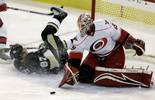 Sidney Crosby, Mike Leighton