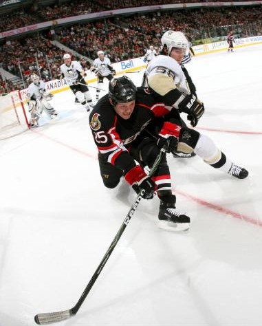 Chris Neil, Kristopher Letang