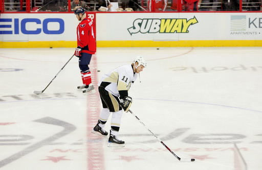 Jordan Staal, John Erskine