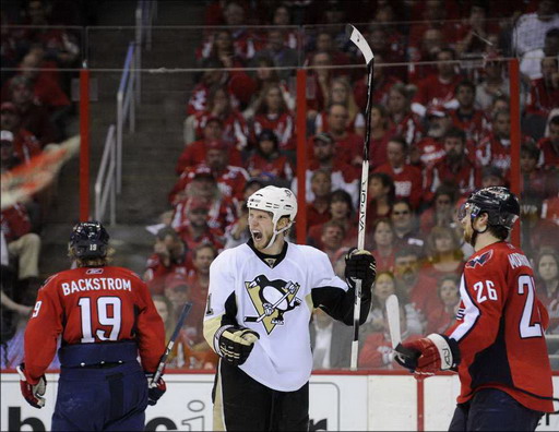 Jordan Staal, Shaone Morrison, Nicklas Backstrom