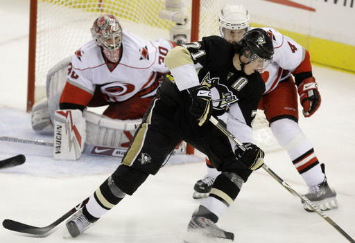 Evgeni Malkin, Dennis Seidenberg, Cam Ward