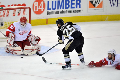 Maxime Talbot, Chris Osgood, Henrik Zetterberg