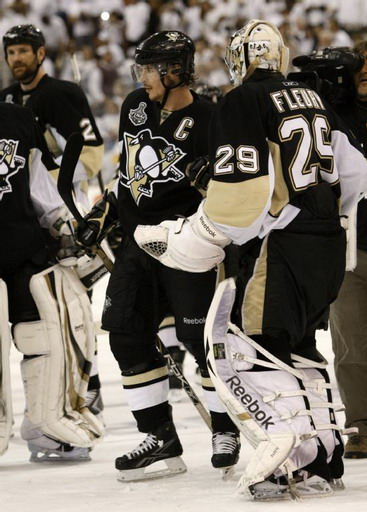 Sidney Crosby, Marc-Andre Fleury, Hal Gill