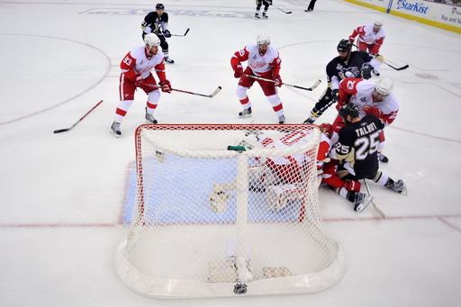 Chris Osgood, Maxime Talbot, Brad Stuart