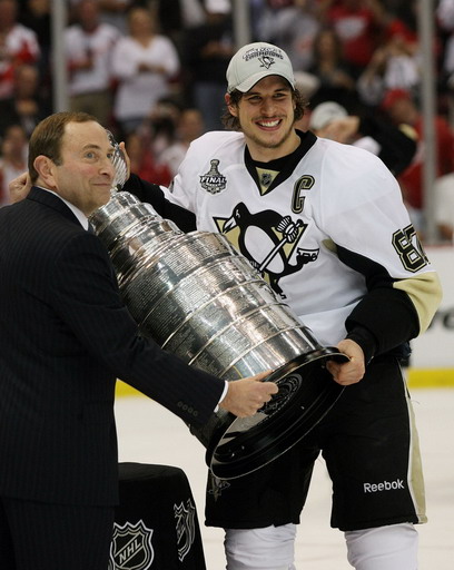 Gary Bettman, Sidney Crosby