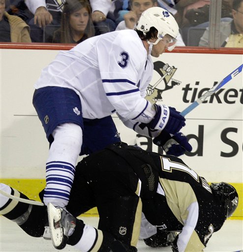 Evgeni Malkin, Garnett Exelby