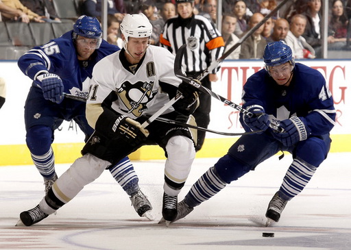 Viktor Stahlberg, Tyler Bozak, Jordan Staal