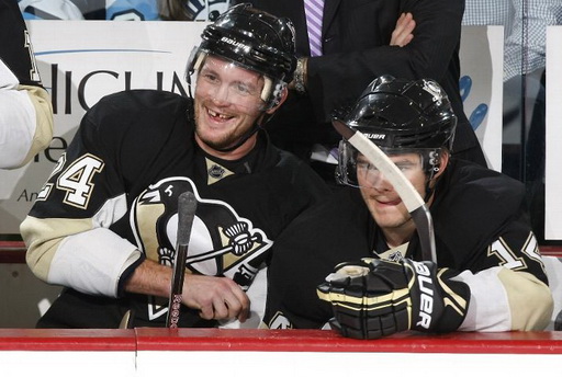 Matt Cooke, Chris Kunitz