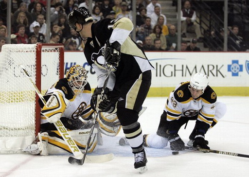 Tim Thomas, Bill Guerin, Matt Hunwick