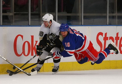 Tyler Kennedy, Sean Avery