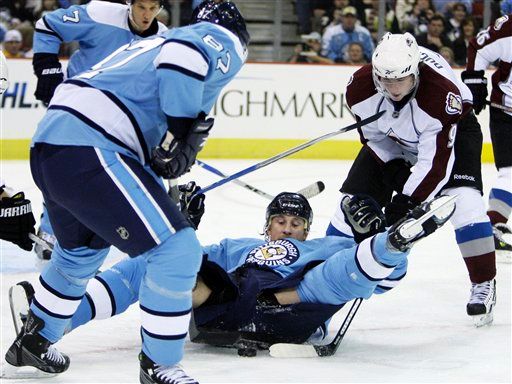 Sidney Crosby, Jay McKee, Matt Duchene