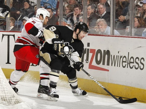 Pascal Dupuis, Tim Gleason 