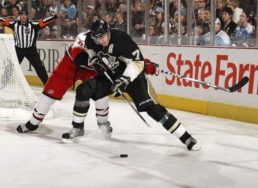 Evgeni Malkin, Tim Gleason