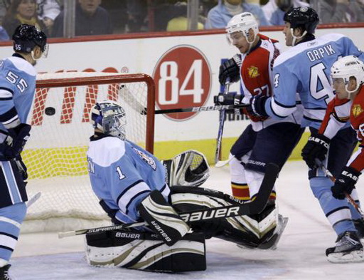 Brent Johnson, Steven Reinprecht, Brooks Orpik