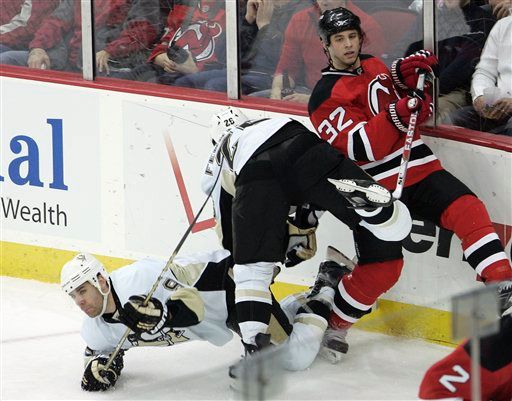 Pascal Dupuis, Ruslan Fedotenko, Matthew Corrente