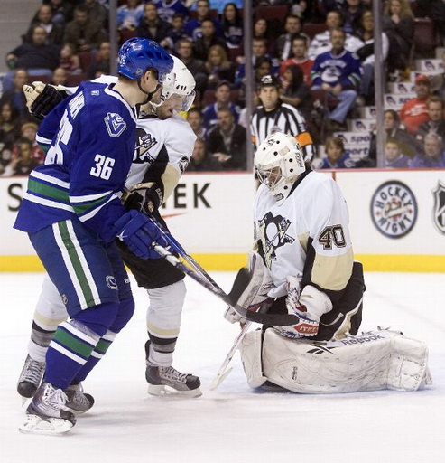 Alexander Pechurski, Jannik Hansen, Alex Goligoski