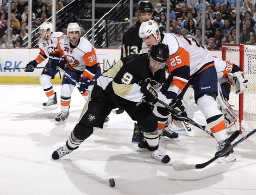 Pascal Dupuis, Andy Sutton