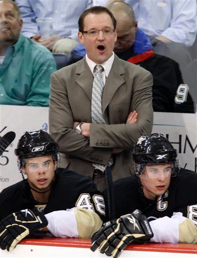 Dan Bylsma, Tyler Kennedy, Sidney Crosby