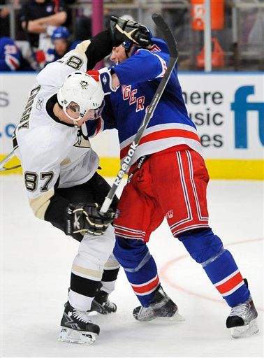 Sidney Crosby, Dan Girardi