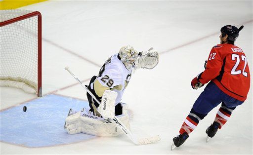 Marc-Andre Fleury, Mike Knuble