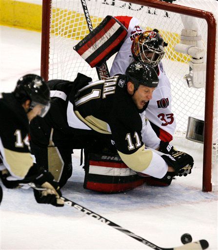 Jordan Staal, Pascal Leclaire