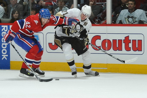 Dominic Moore, Evgeni Malkin