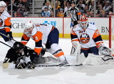 Dwayne Roloson, Evgeni Malkin, Bruno Gervais