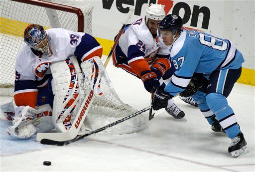 Sidney Crosby, Rick DiPietro, Radek Martínek