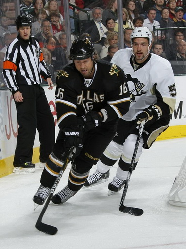 Adam Burish, Deryk Engelland