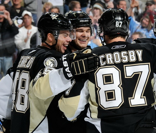 Sidney Crosby, Chris Kunitz, Tyler Kennedy