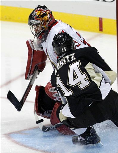 Pascal Leclaire, Chris Kunitz