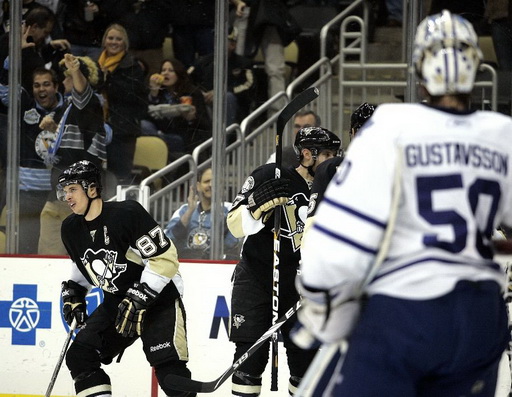 Sidney Crosby, Alex Goligoski, Jonas Gustavsson