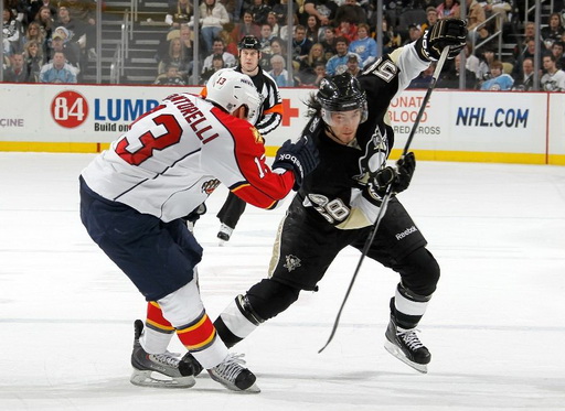 Mike Santorelli, Kristopher Letang