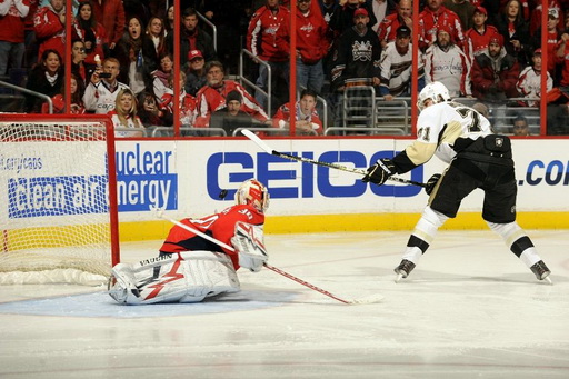 Evgeni Malkin, Michal Neuvirth