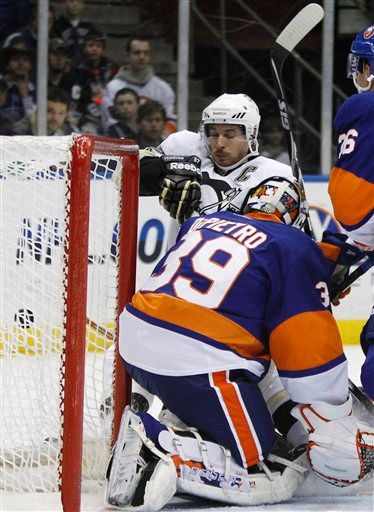 Rick DiPietro, Sidney Crosby