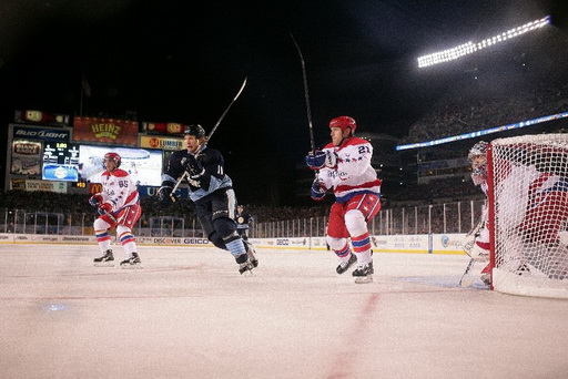 Mathieu Perreault, Jordan Staal, Mike Knuble