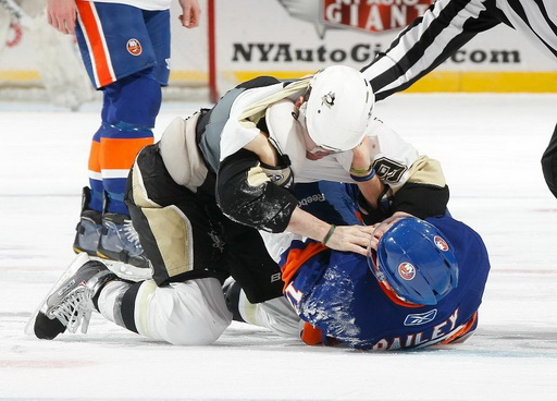 Pascal Dupuis, Joshua Bailey