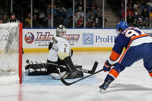 John Tavares, Brent Johnson