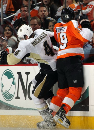 Zbyněk Michálek, Scott Hartnell