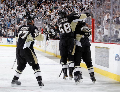 Craig Adams, Kristopher Letang, Arron Asham