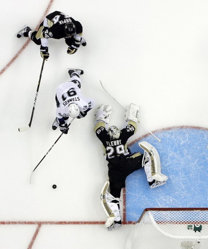 Brooks Orpik, Steven Stamkos, Marc-Andre Fleury