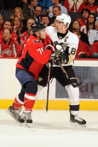 John Carlson, Sidney Crosby