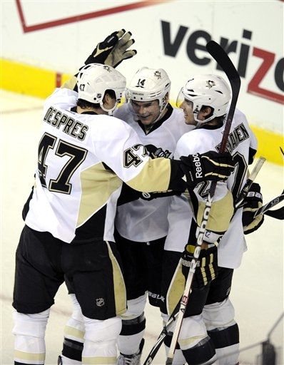 Simon Despres, Chris Kunitz, Matt Niskanen