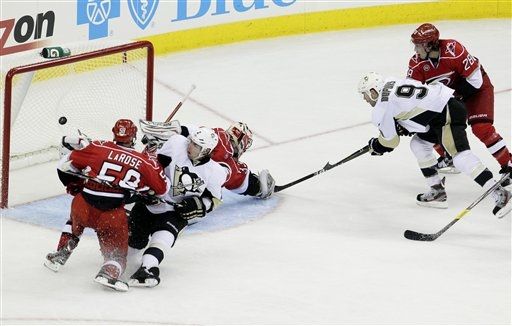 Chad Larose, Matt Niskanen, Brian Boucher, Pascal Dupuis, Justin Faulk