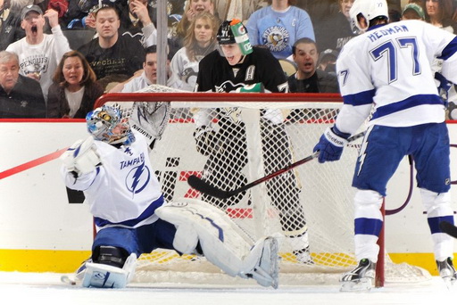 Evgeni Malkin, Dwayne Roloson, Victor Hedman