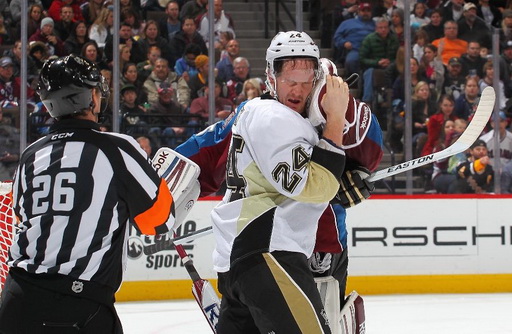 Matt Cooke, Jean-Sebastien Giguere