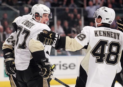 Sidney Crosby, Tyler Kennedy