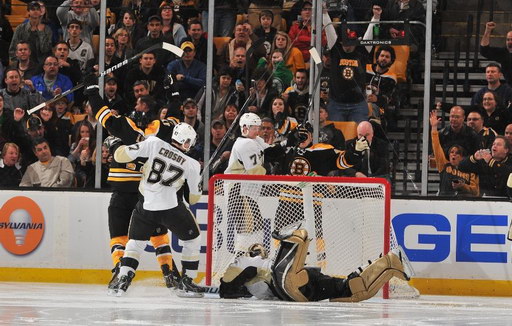 Milan Lucic, Sidney Crosby, Brent Johnson