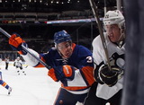 Travis Hamonic, Evgeni Malkin