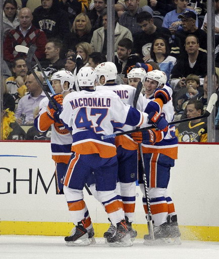 Andrew MacDonald, Travis Hamonic